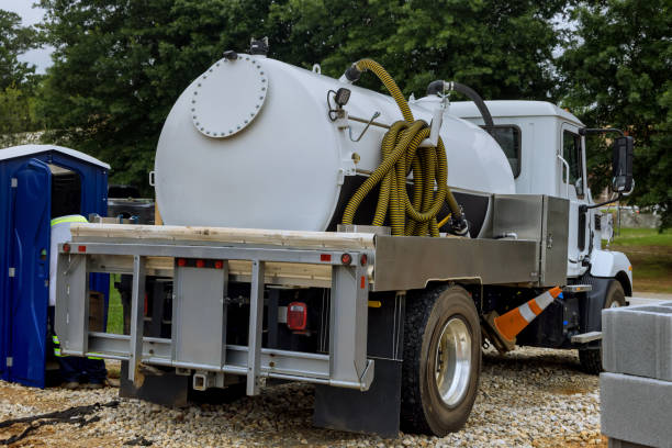 Portable Toilet Options We Offer in Elk River, MN